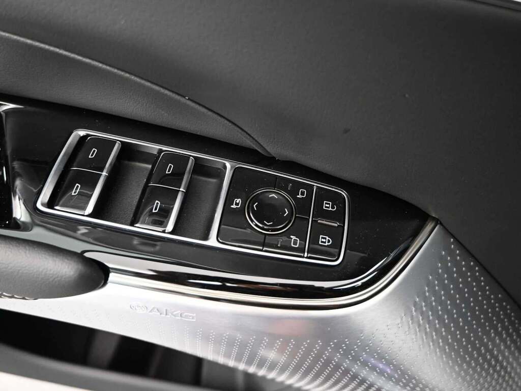 2026 Cadillac LYRIQ V-Series AWD