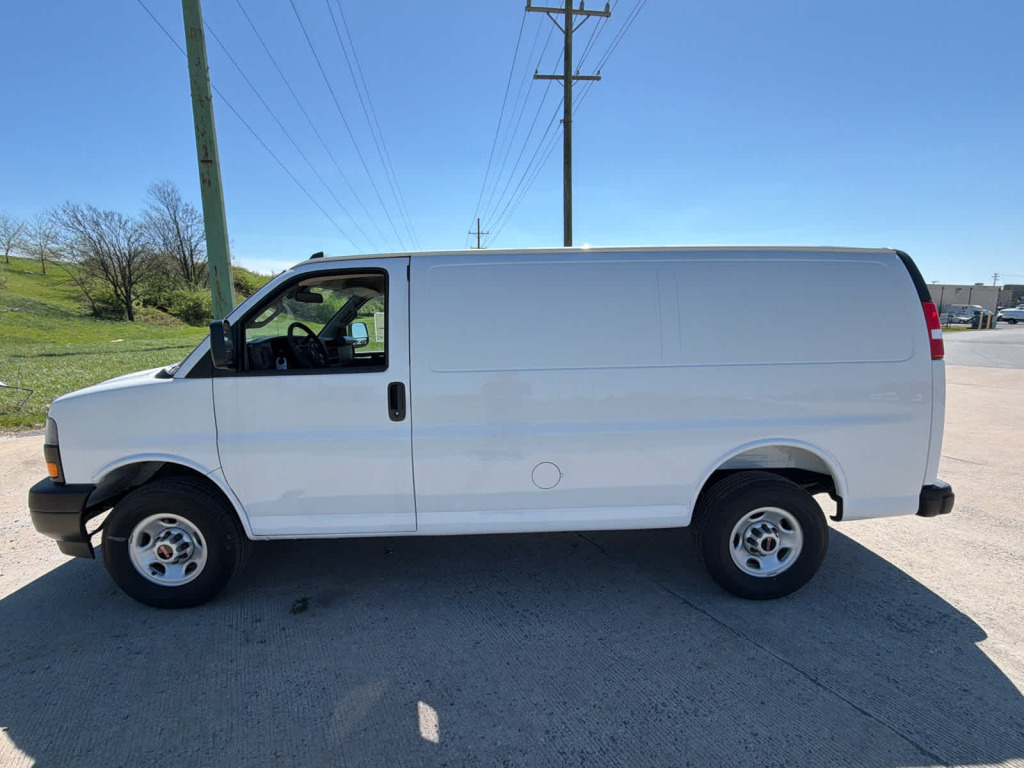 2025 GMC Savana Cargo RWD 2500 Regular Wheelbase Work Van