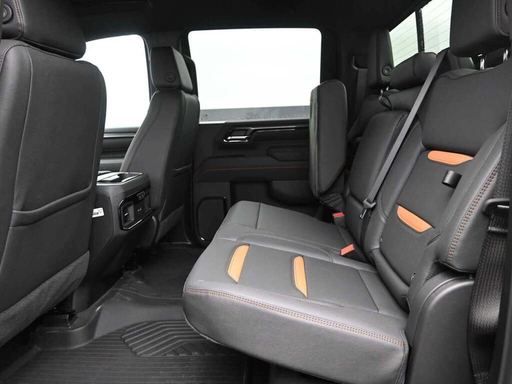 2026 GMC Sierra 2500HD AT4