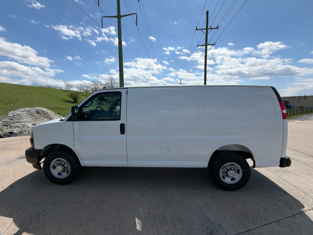 2025 Chevrolet Express Cargo RWD 2500 Regular Wheelbase WT