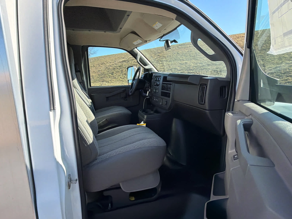 2024 Chevrolet Express Cutaway Work Van