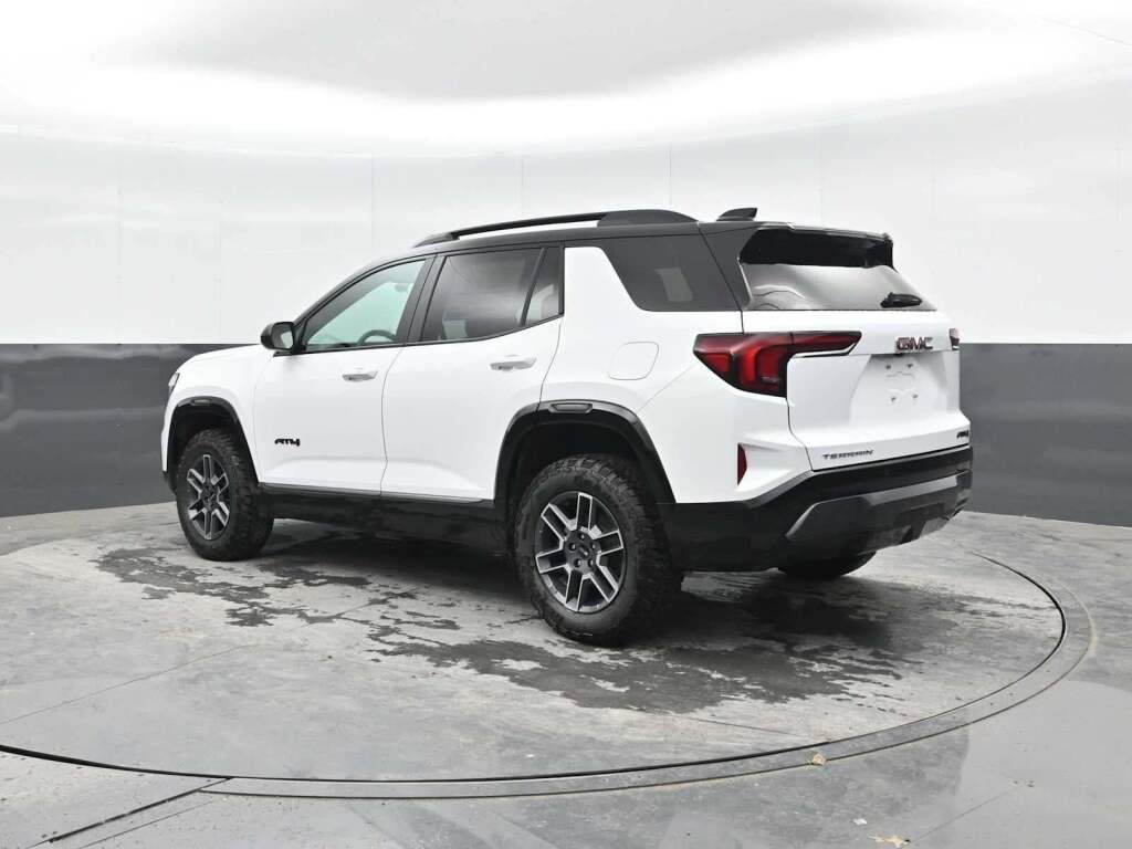 2026 GMC Terrain AWD AT4