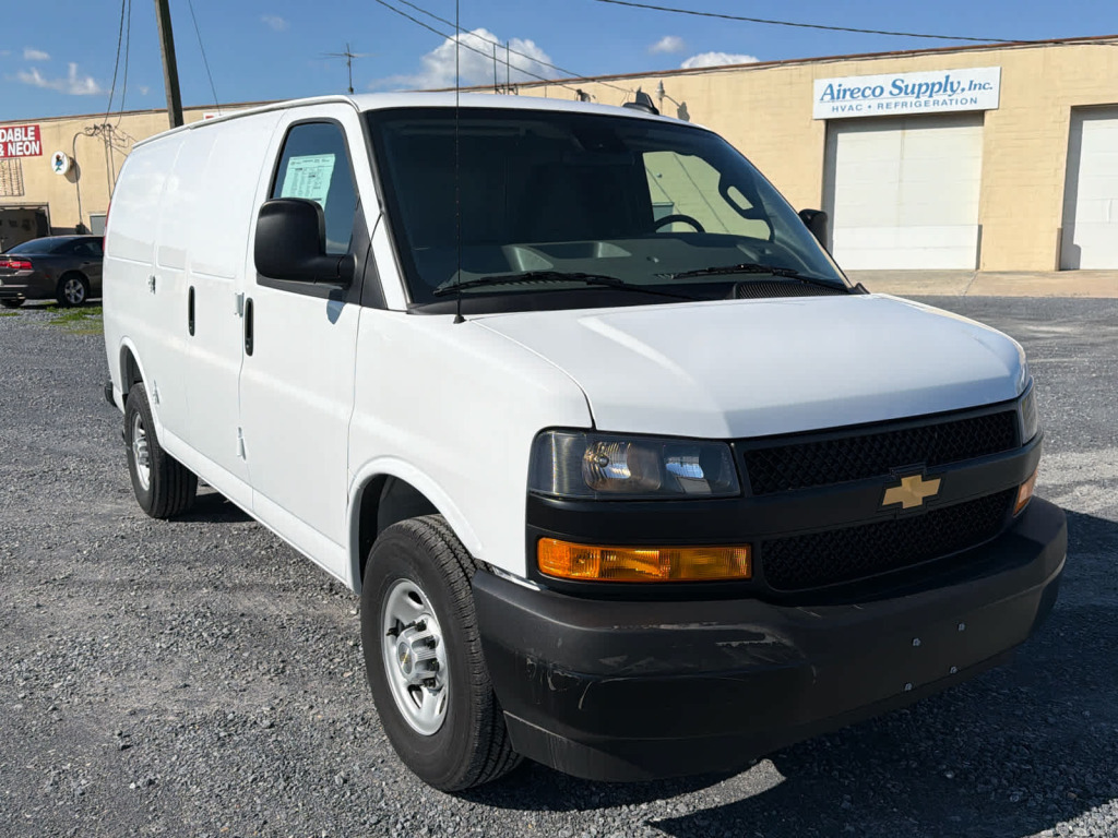 2025 Chevrolet Express Cargo RWD 2500 Regular Wheelbase WT