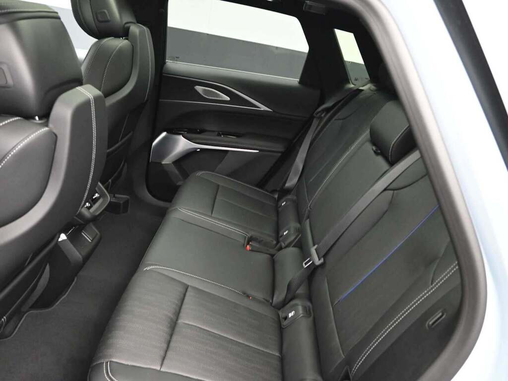 2026 Cadillac LYRIQ V-Series AWD