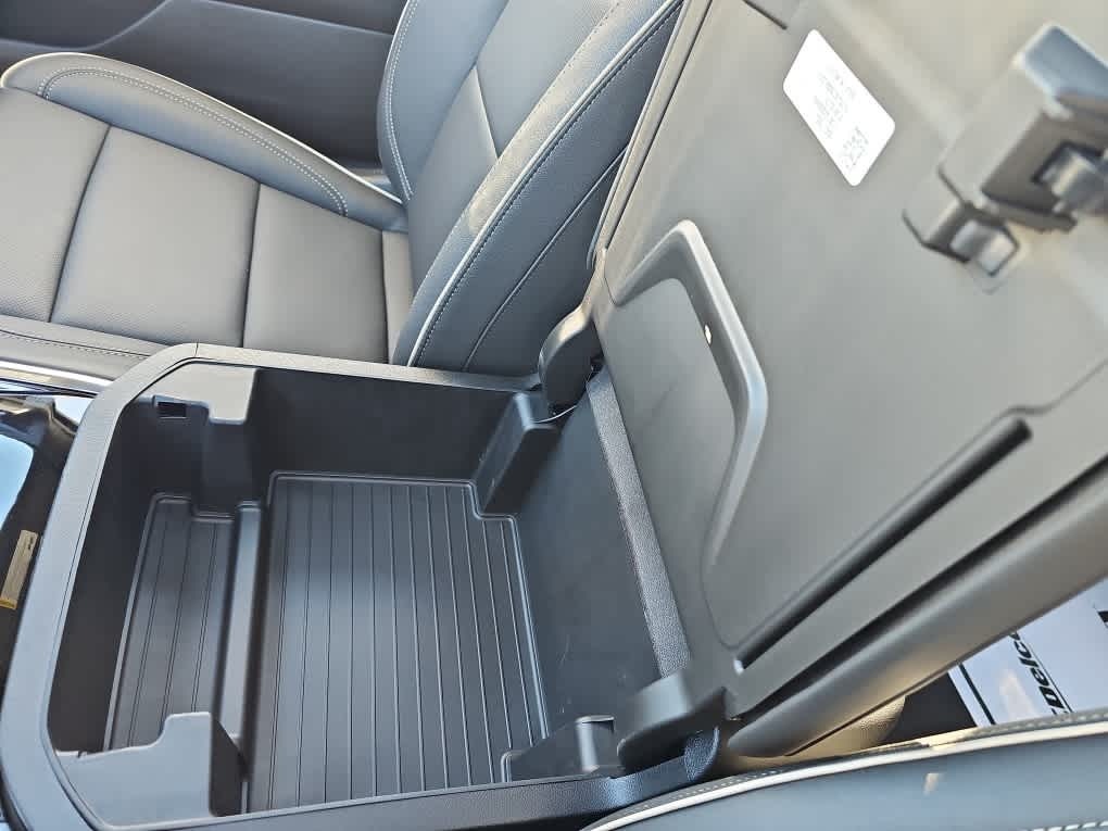 2026 Chevrolet Suburban Premier, 4WD