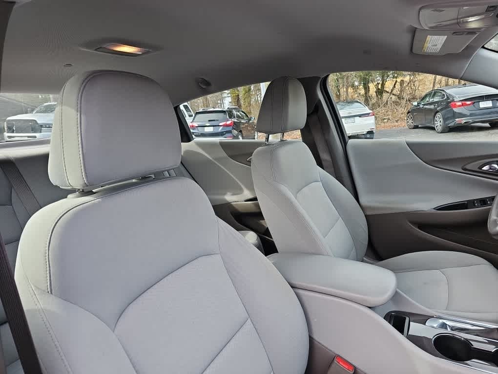 2022 Chevrolet Malibu FWD 1FL