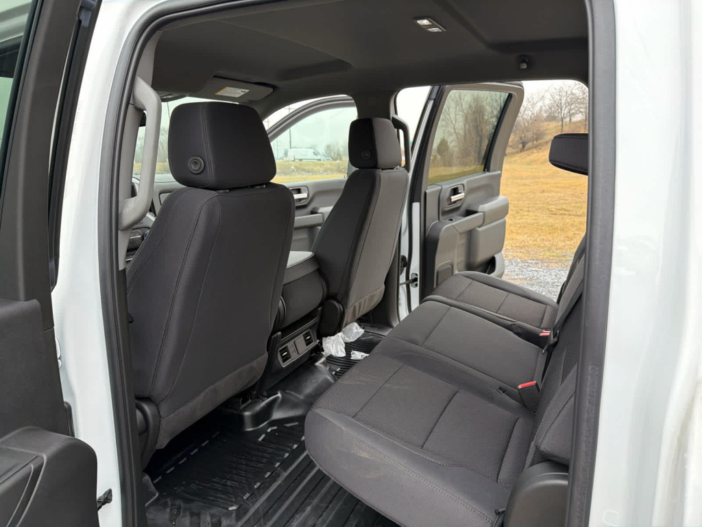 2024 Chevrolet Silverado 3500HD 4WD Crew Cab Long Bed Work Truck