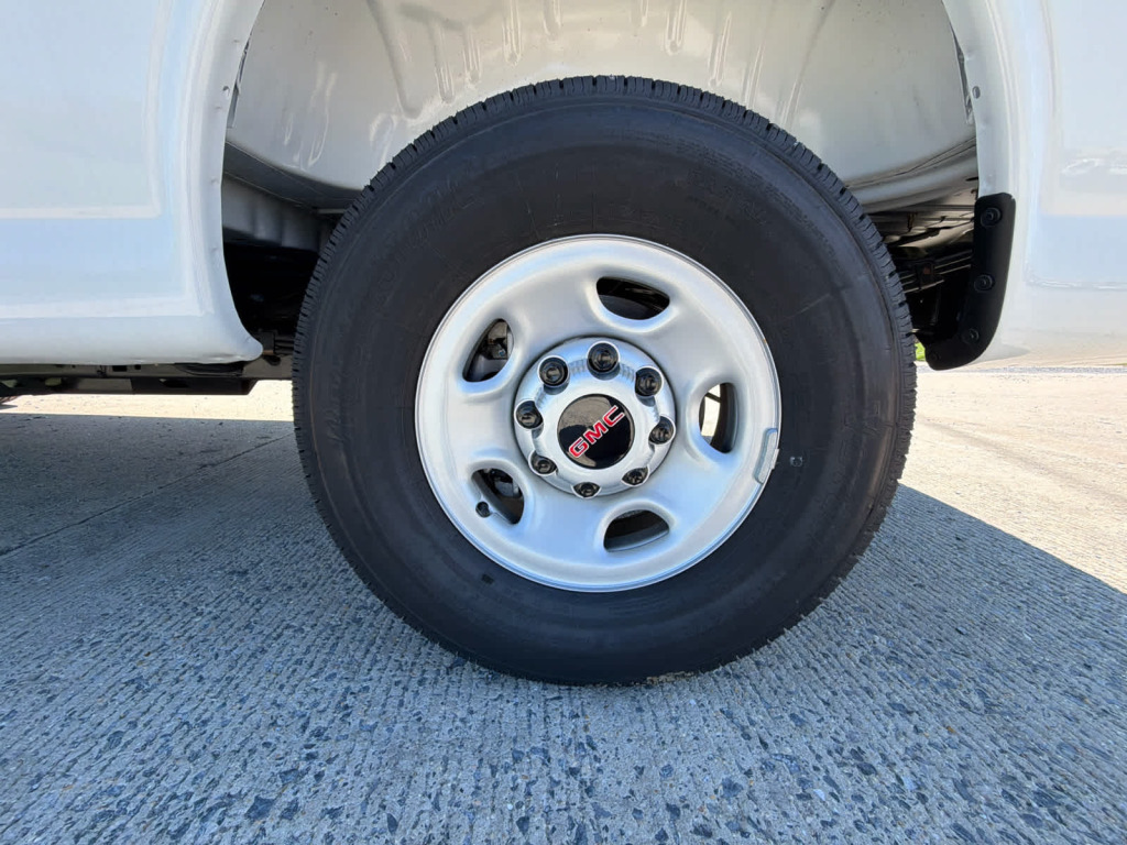 2025 GMC Savana Cargo RWD 2500 Regular Wheelbase Work Van