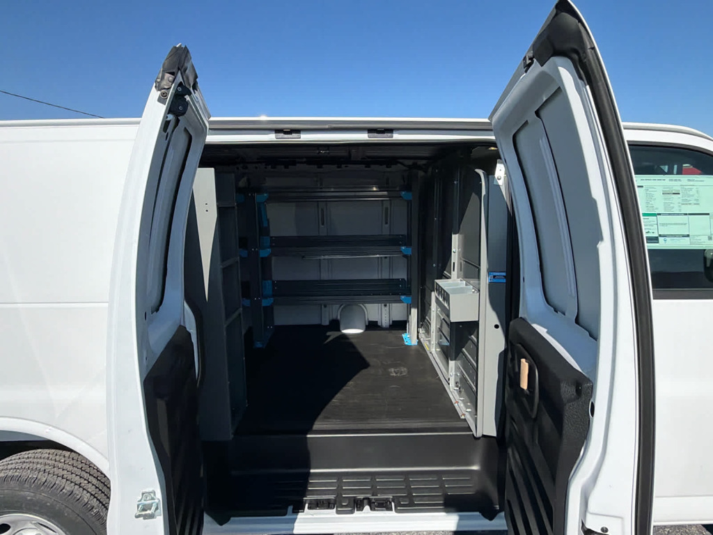 2025 Chevrolet Express Cargo RWD 2500 Regular Wheelbase WT
