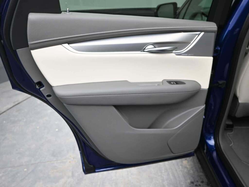 2025 Cadillac XT5 AWD Premium Luxury