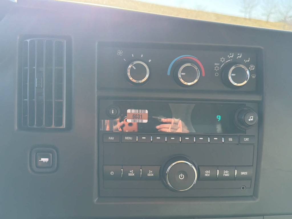 2024 Chevrolet Express Cutaway Work Van