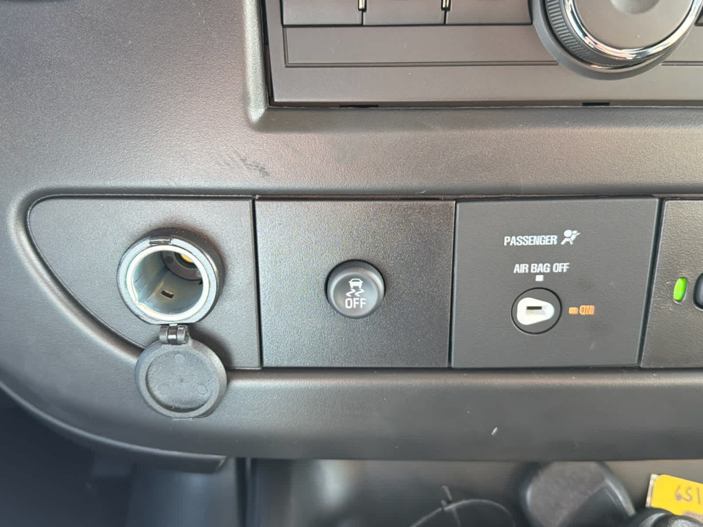 2025 Chevrolet Express Cargo RWD 2500 Regular Wheelbase WT