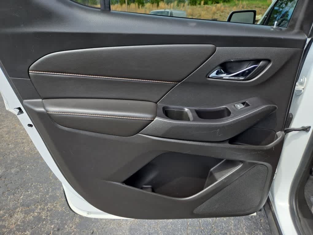 2020 Chevrolet Traverse FWD LT Cloth