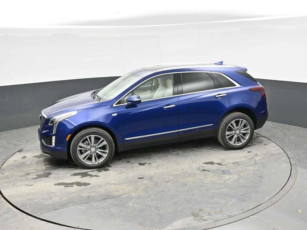 2025 Cadillac XT5 AWD Premium Luxury