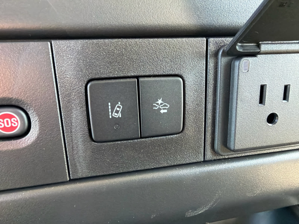 2025 Chevrolet Express Cargo RWD 2500 Regular Wheelbase WT