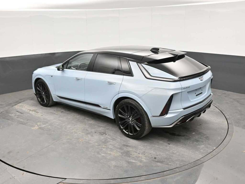 2026 Cadillac LYRIQ V-Series AWD