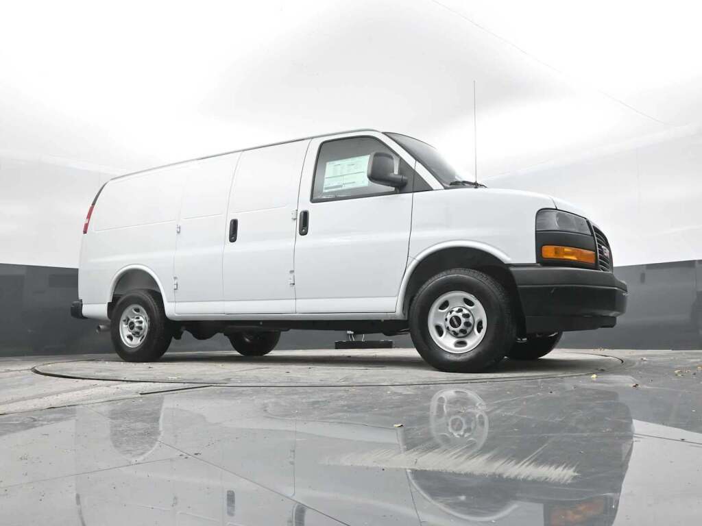 2025 GMC Savana Cargo RWD 2500 Regular Wheelbase Work Van