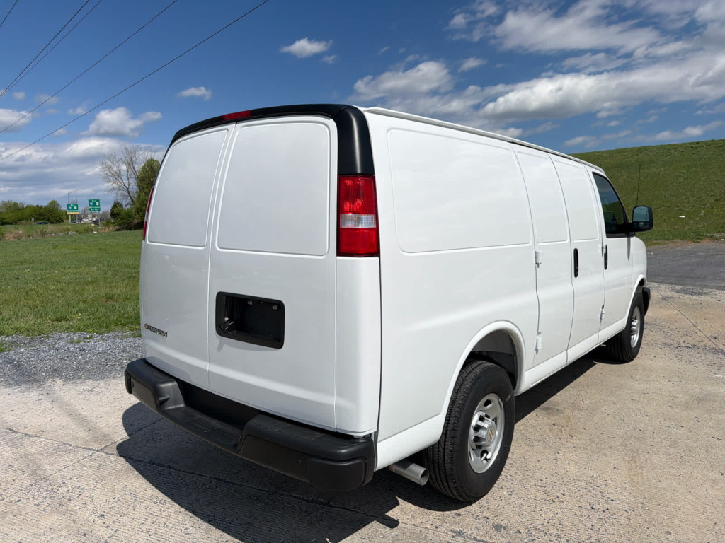 2025 Chevrolet Express Cargo RWD 2500 Regular Wheelbase WT