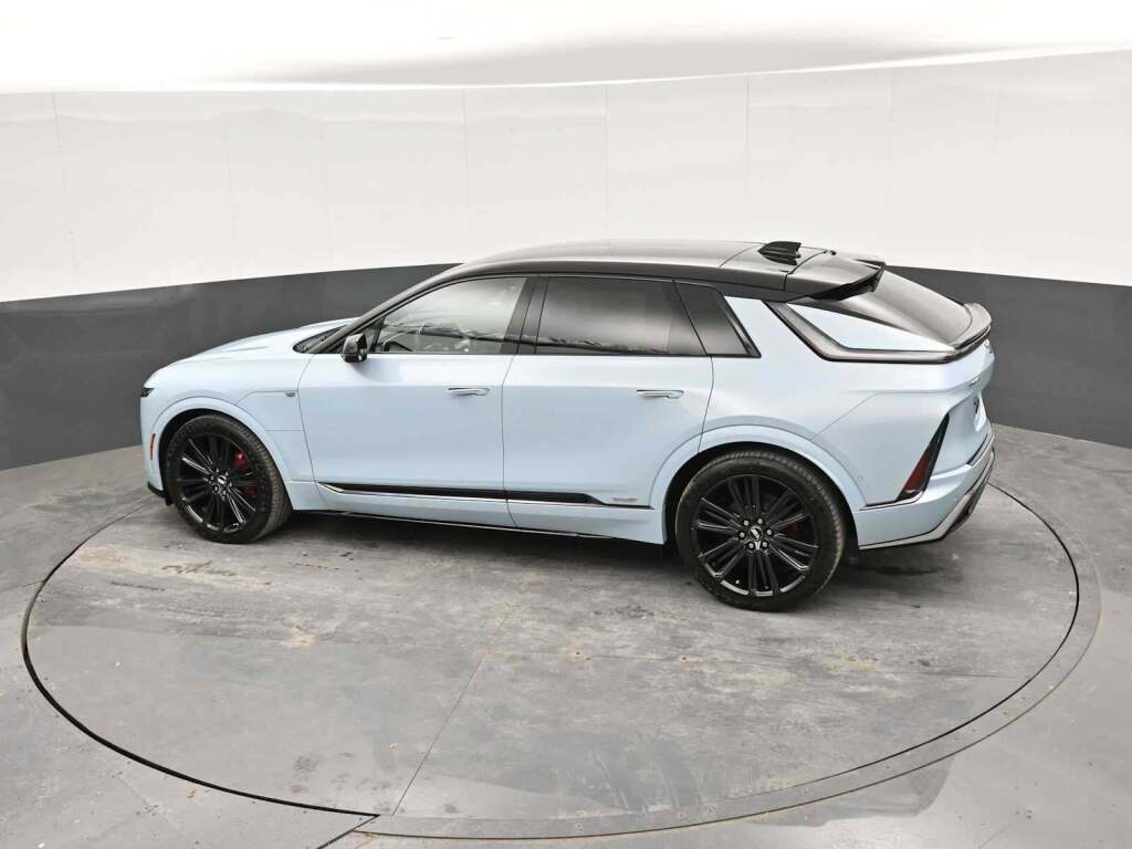 2026 Cadillac LYRIQ V-Series AWD
