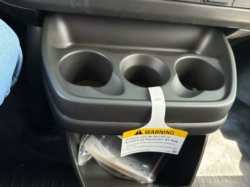 2025 Chevrolet Express Cargo RWD 2500 Regular Wheelbase WT