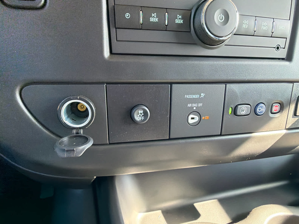 2025 Chevrolet Express Cargo RWD 2500 Regular Wheelbase WT