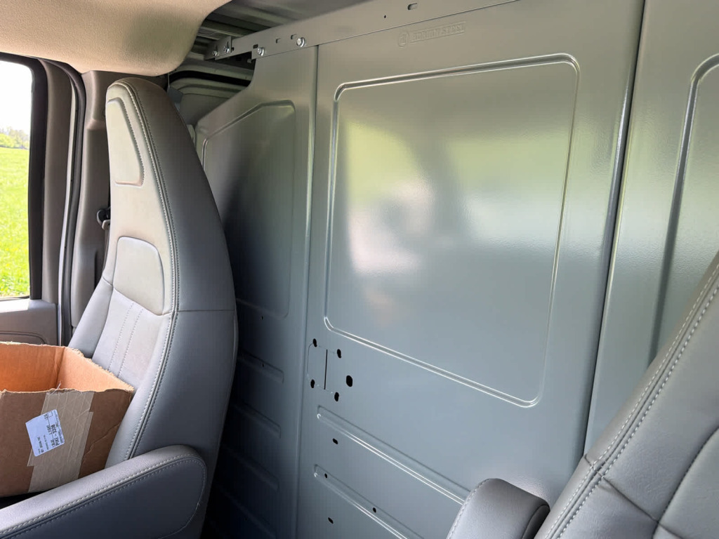 2025 Chevrolet Express Cargo RWD 2500 Regular Wheelbase WT