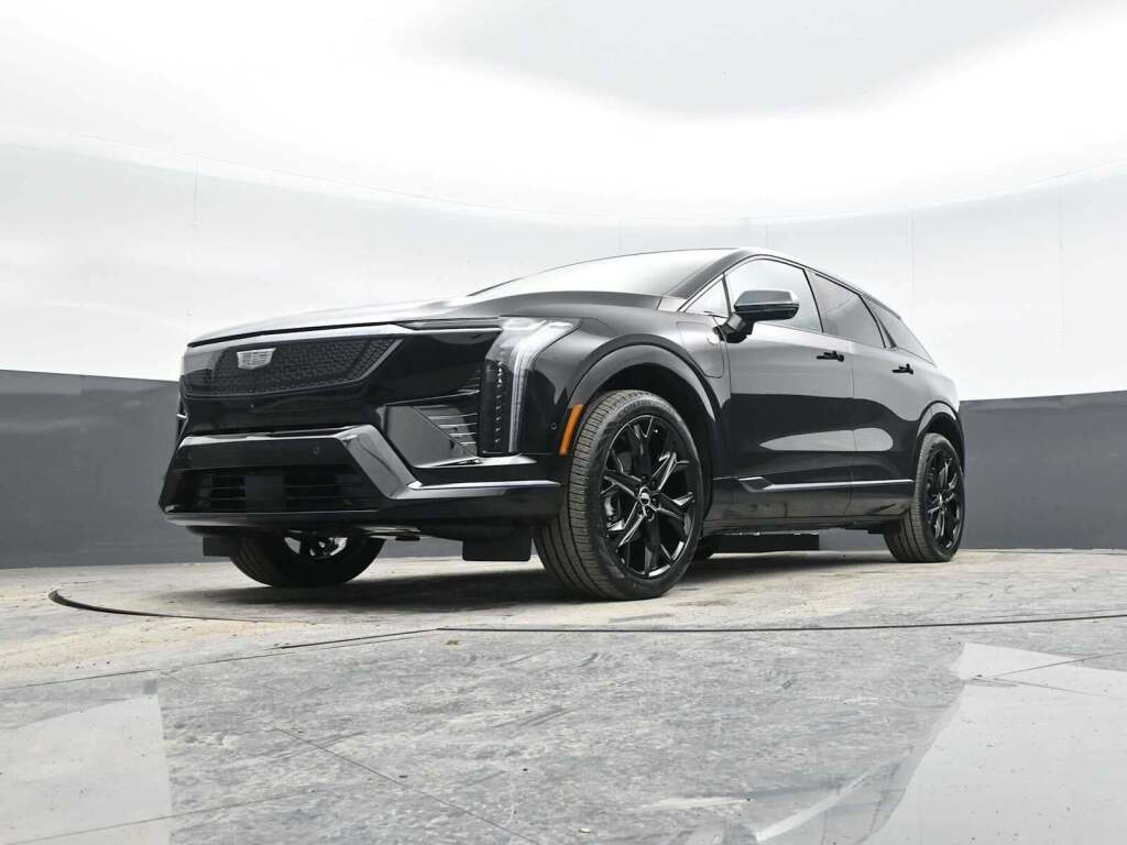 2025 Cadillac OPTIQ Sport 2 AWD