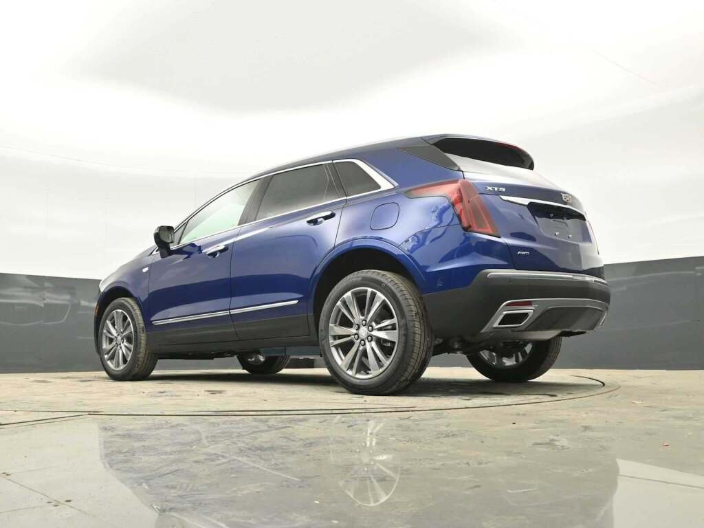 2025 Cadillac XT5 AWD Premium Luxury