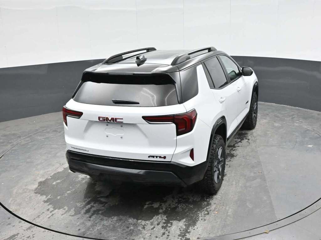 2026 GMC Terrain AWD AT4