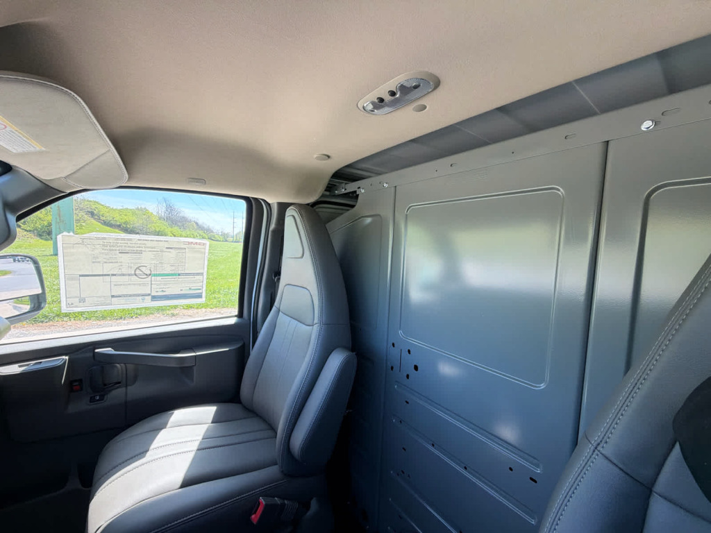 2025 GMC Savana Cargo RWD 2500 Regular Wheelbase Work Van
