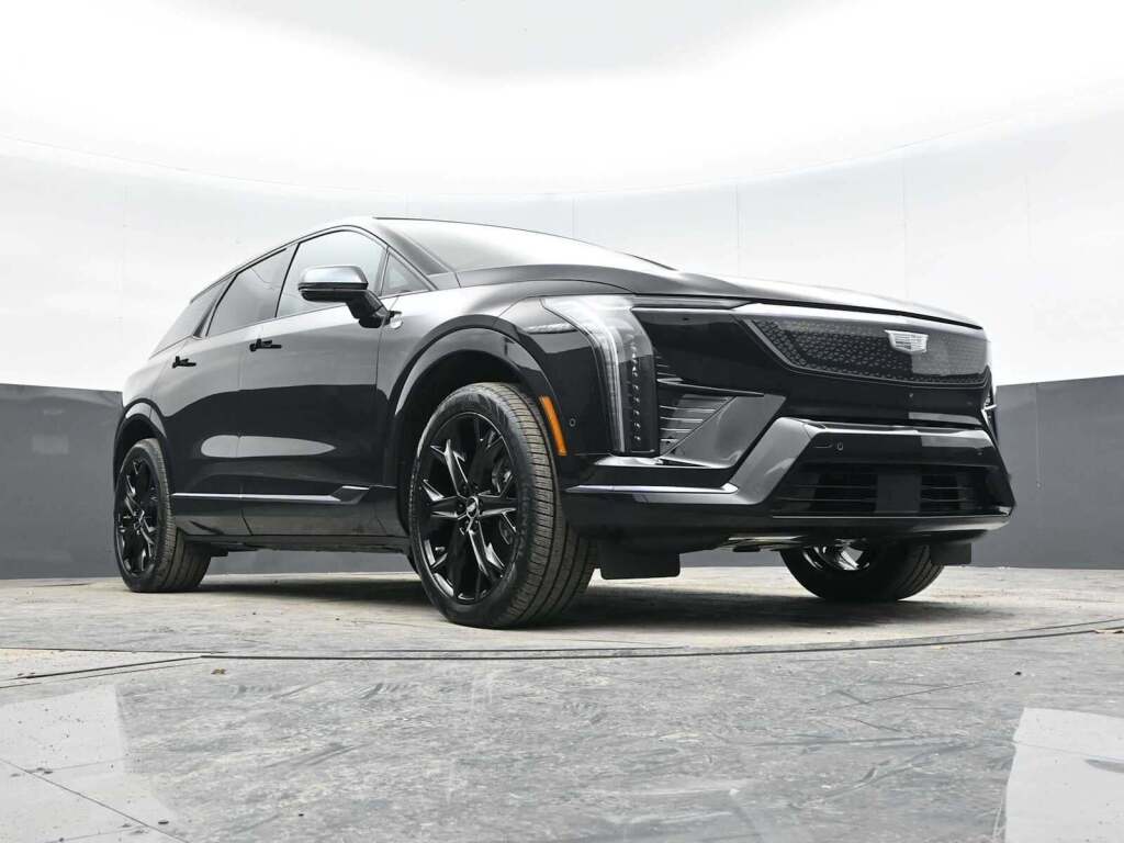 2025 Cadillac OPTIQ Sport 2 AWD