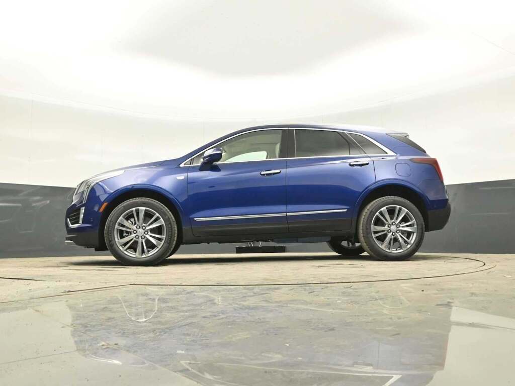 2025 Cadillac XT5 AWD Premium Luxury