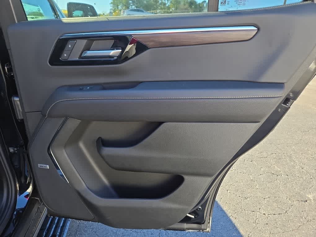 2025 Chevrolet Tahoe 4WD Premier