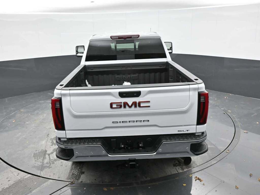 2026 GMC Sierra 2500HD SLT