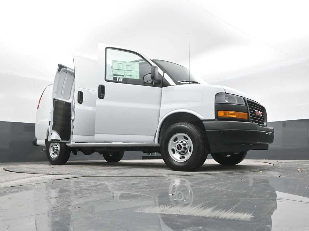 2025 GMC Savana Cargo RWD 2500 Regular Wheelbase Work Van