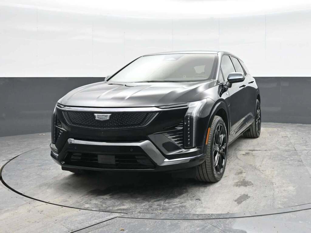 2025 Cadillac OPTIQ Sport 2 AWD