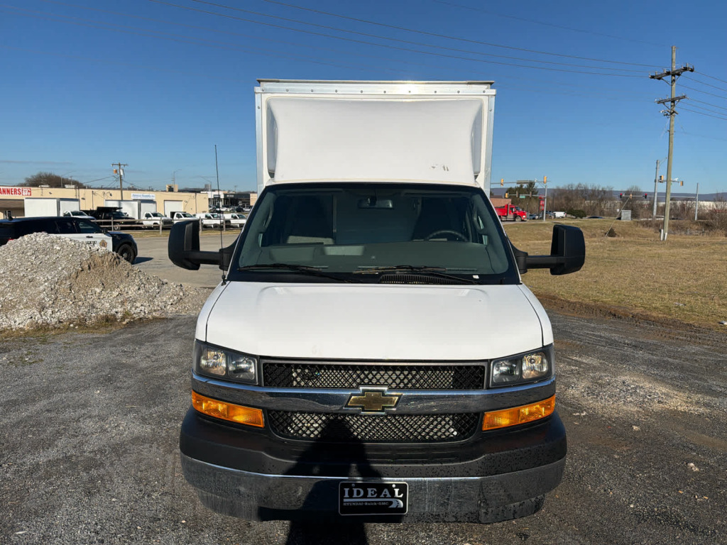 2024 Chevrolet Express Cutaway Work Van