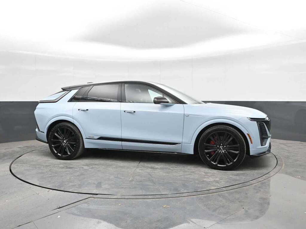 2026 Cadillac LYRIQ V-Series AWD