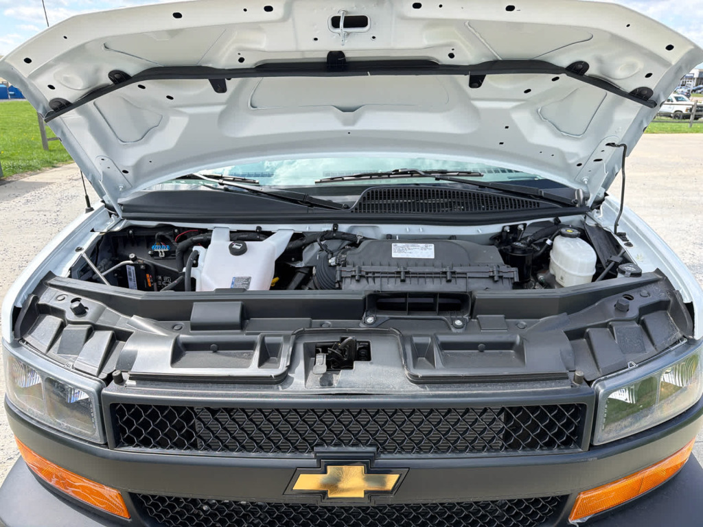 2025 Chevrolet Express Cargo RWD 2500 Regular Wheelbase WT