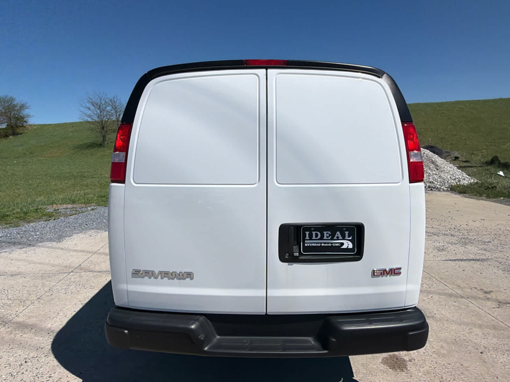 2025 GMC Savana Cargo RWD 2500 Regular Wheelbase Work Van