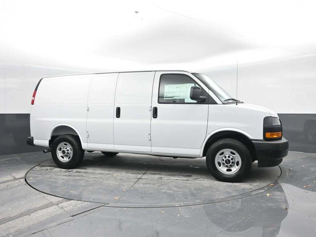 2025 GMC Savana Cargo RWD 2500 Regular Wheelbase Work Van