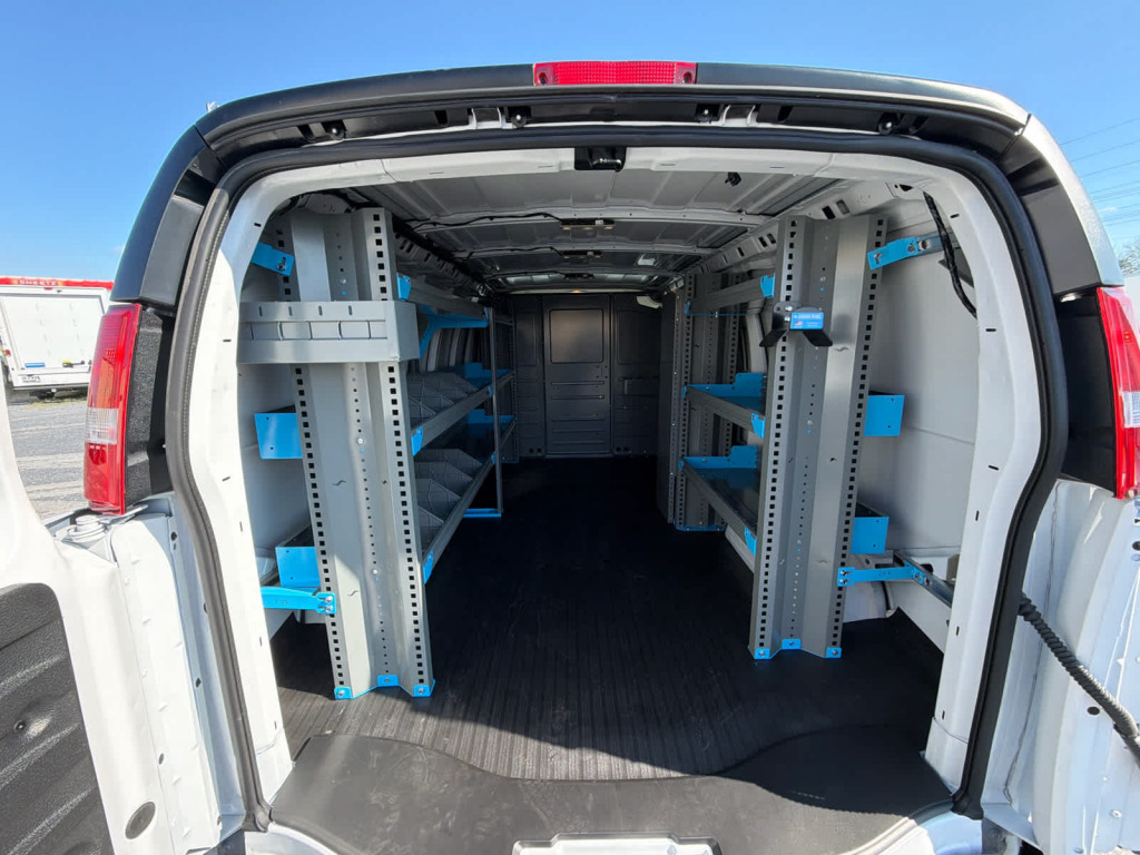 2025 Chevrolet Express Cargo RWD 2500 Regular Wheelbase WT