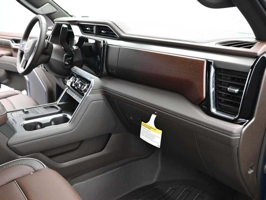 2026 GMC Sierra 2500HD Denali