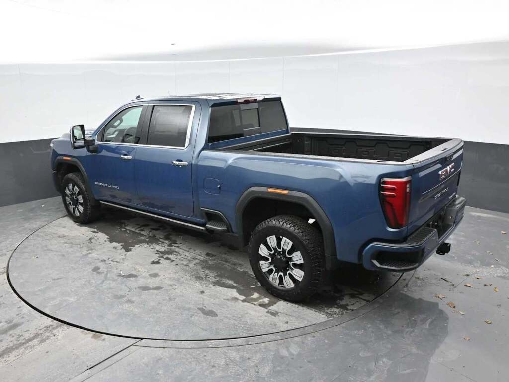 2026 GMC Sierra 2500HD Denali