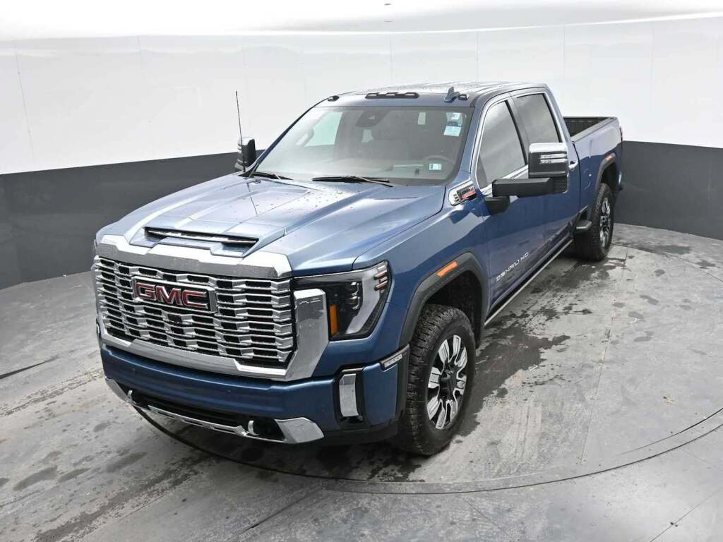2026 GMC Sierra 2500HD Denali