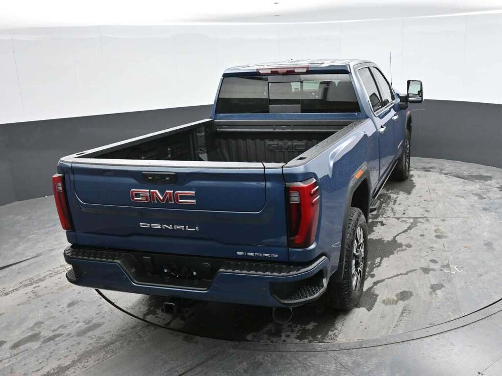 2026 GMC Sierra 2500HD Denali