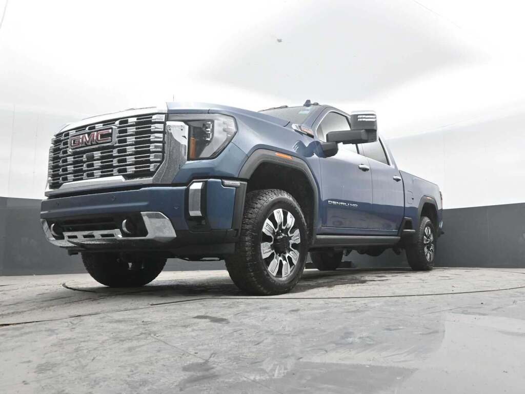 2026 GMC Sierra 2500HD Denali