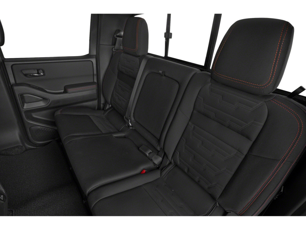 2023 Nissan Frontier Crew Cab PRO-4X 4x4