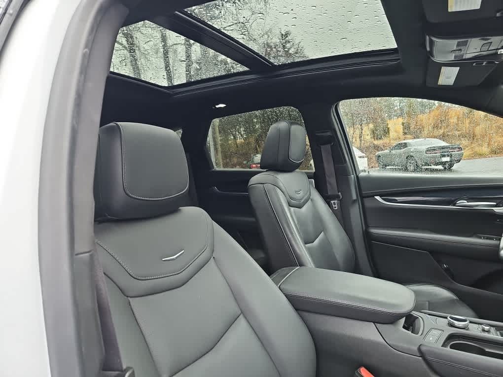 2024 Cadillac XT5 FWD Premium Luxury