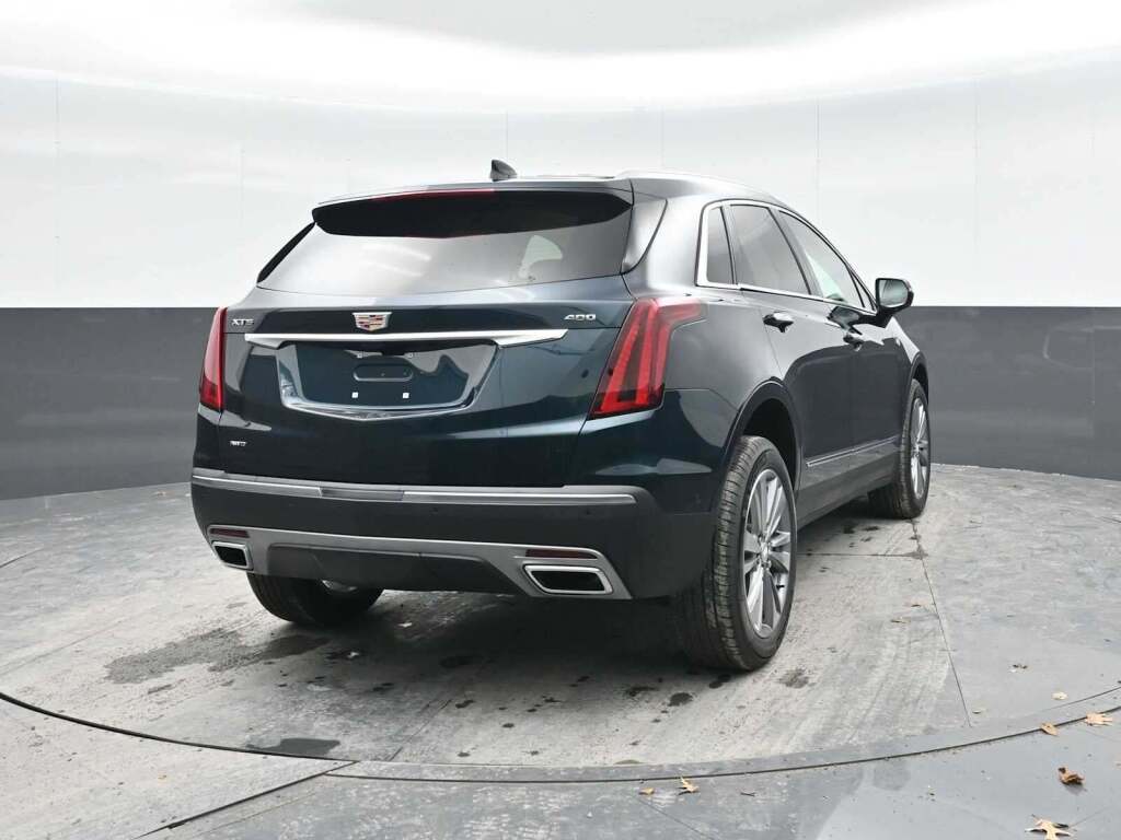 2026 Cadillac XT5 Premium Luxury AWD